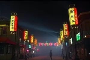 《玻璃工厂》高温玻璃液在模具中成形的剧照